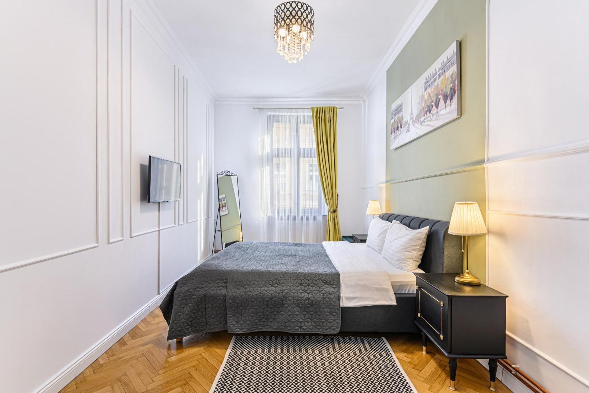 Colins Place Брашов Екстериор снимка