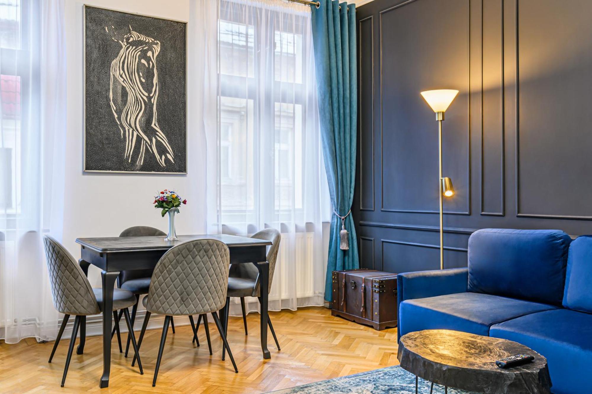 Colins Place Брашов Екстериор снимка