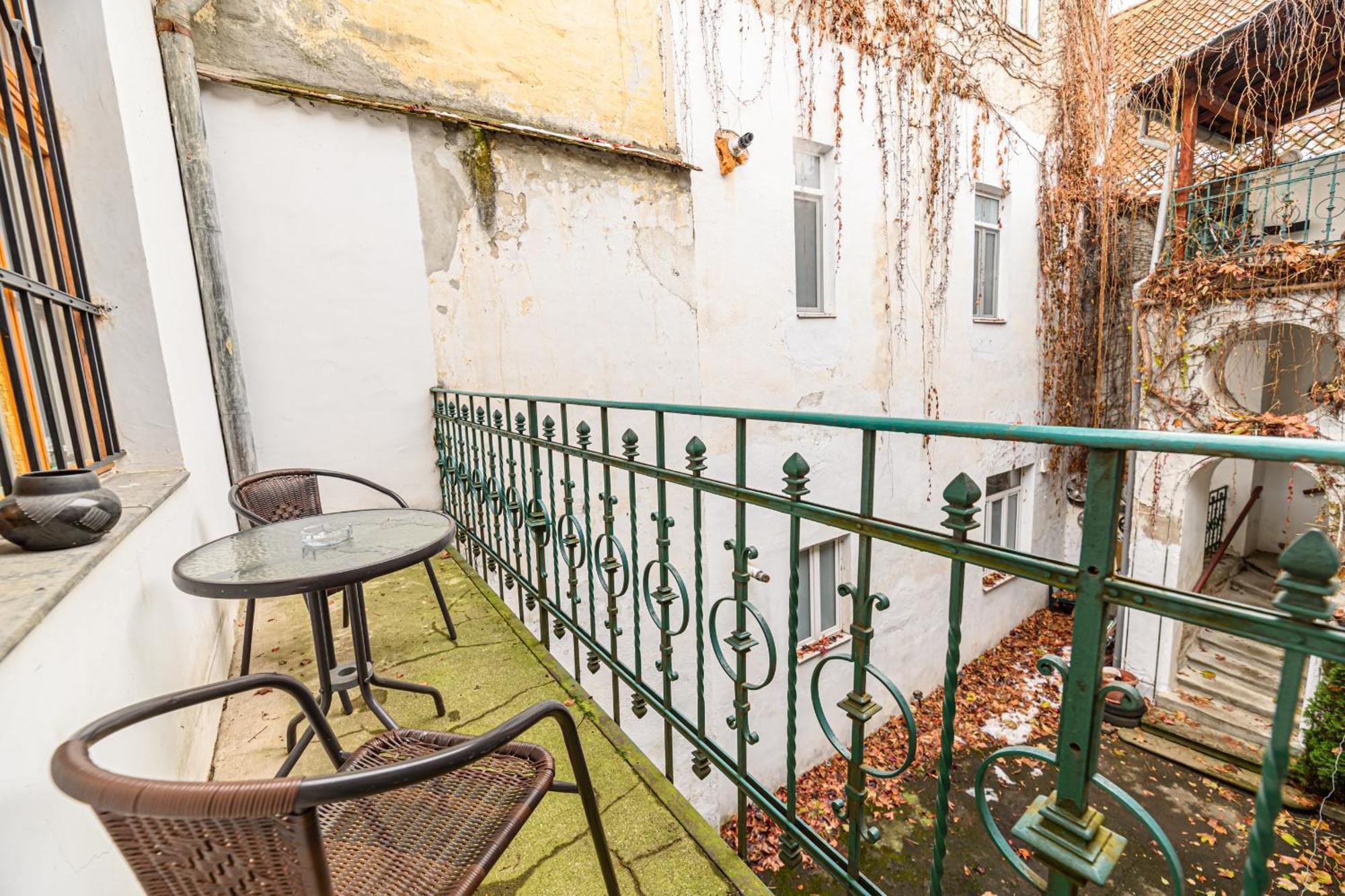 Colins Place Брашов Екстериор снимка